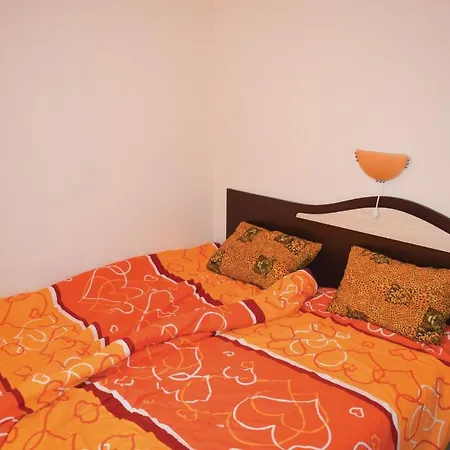 Four-bedroom Holiday In Village Velika